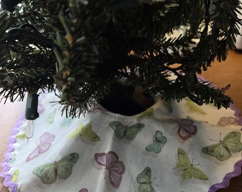 10 inch  diameter Butterflies mini tabletop tree skirt