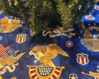 Falda para árbol de mesa pequeña con diseño patriótico de águila americana de 45 cm de diámetro