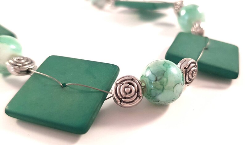 Necklace in dark greenlight green buttons and pearls jewelry wire