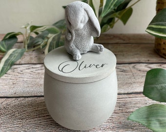 Petite urne d'intérieur personnalisée en béton | urne pour lapin aux longues oreilles | mémorial du lapin | urne en pierre | mémorial du lapin | urne gravée au laser