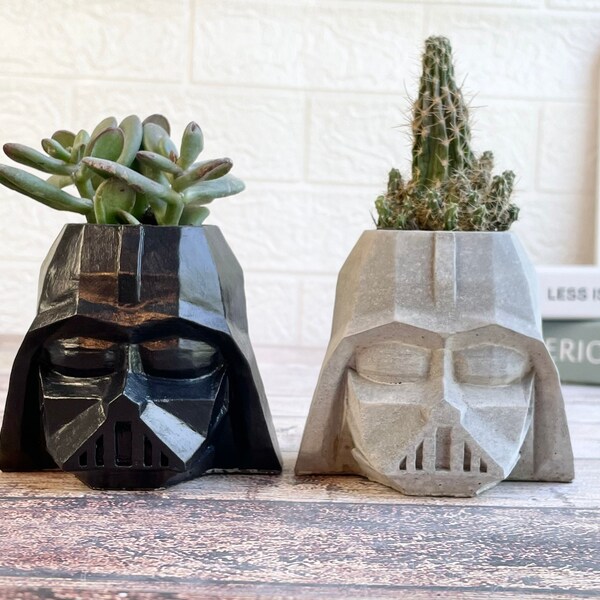 concrete Darth Vader planter,pen pot,cactus pot,housewarming gift,indoor planter,office gift,flower pot,gift for him,gift for dad