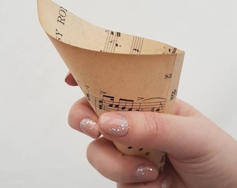 Sheet Music Throwing Confetti Cones, Musical theme wedding, unique decoration/lyric cone/melodic party supplies/operatic decor/individual