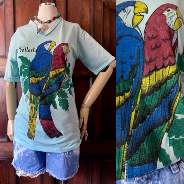 1980s Pto Vallarta Parrot V Neck Ringer Destination T Shirt Women's Size Medium