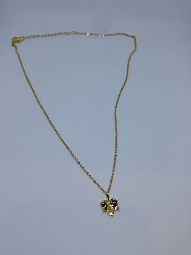Maple leaf neckless