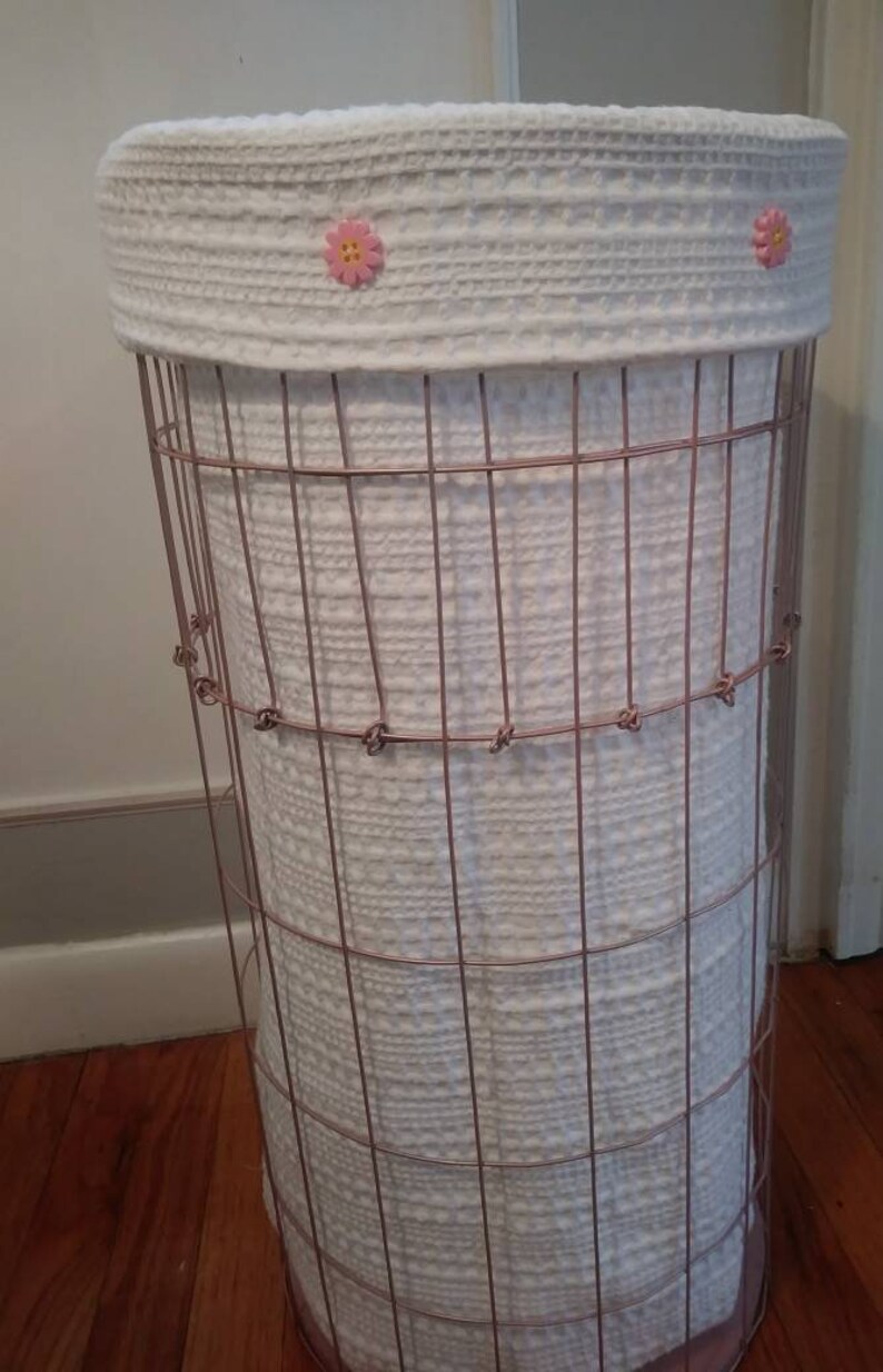 wire clothes basket
