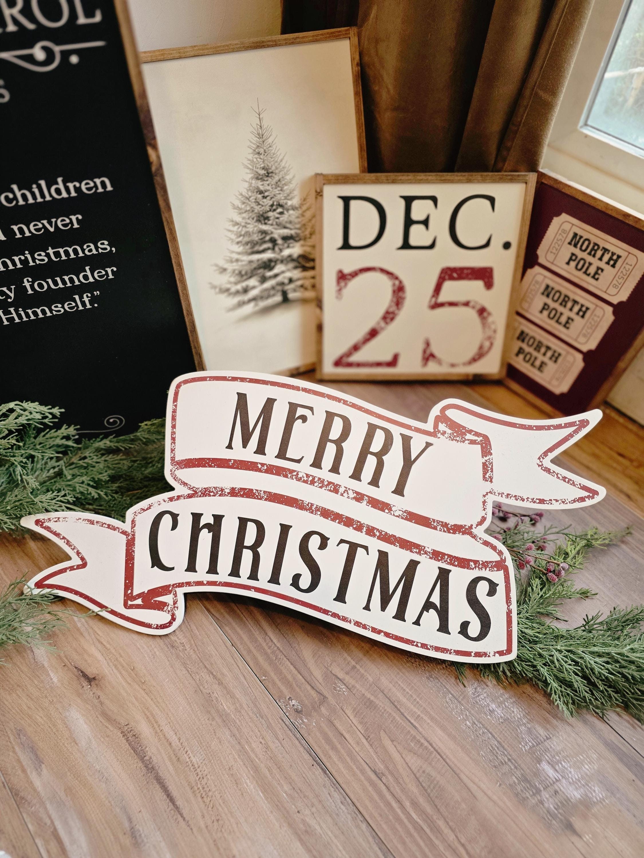 35 Stunning Christmas Fireplace Mantle Decor Ideas You'll Love: Festive Flair for Your Hearth 21 Vintage Inspired Christmas Decor, Merry Christmas Banner, Christmas…