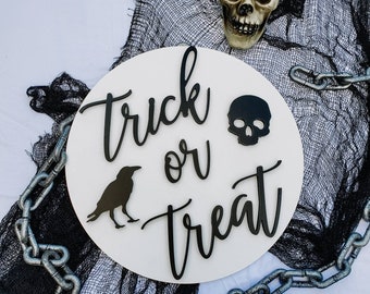Trick or Treat Door Hanger, Wood Halloween Door Hanger, Halloween Decor, Front Door or Porch Decor for Halloween