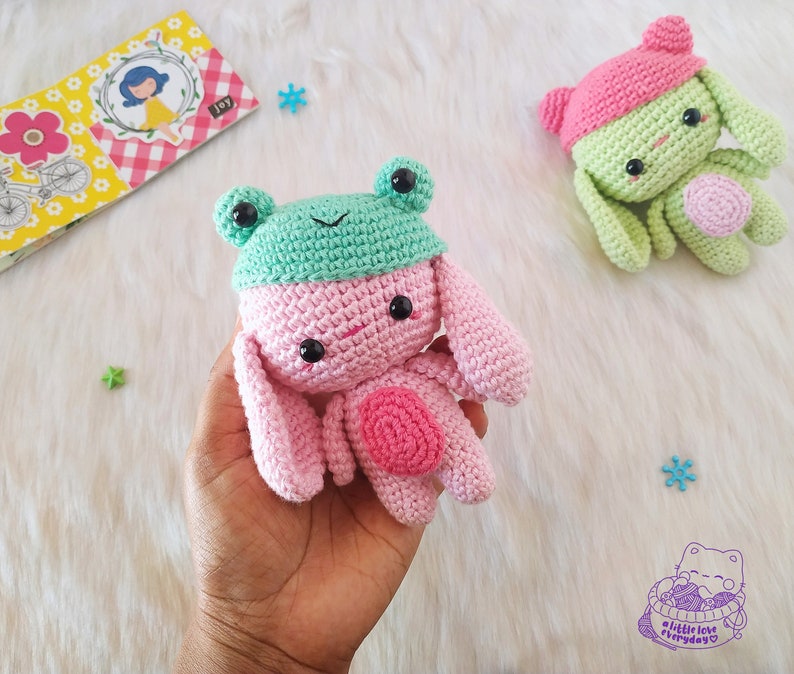 Spring bunny amigurumi pattern / easter bunny amigurumi / crochet bunny pattern / easter crochet / bunnny with frog hat image 4