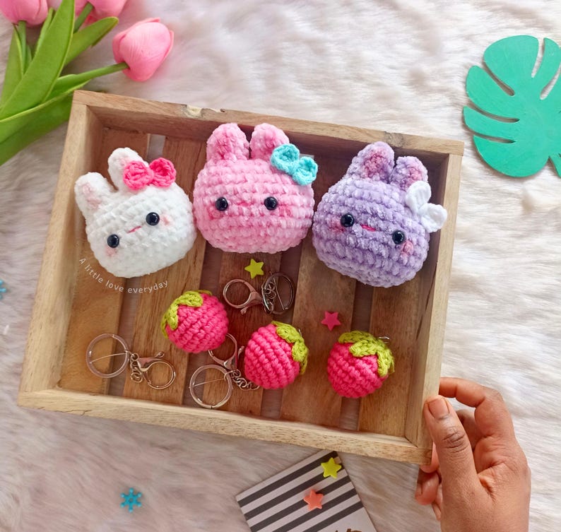 Small Crochet Rabbit Crochet Bunny Keychain Pattern, Amigurumi Strawberry Bag Charm (PDF ...