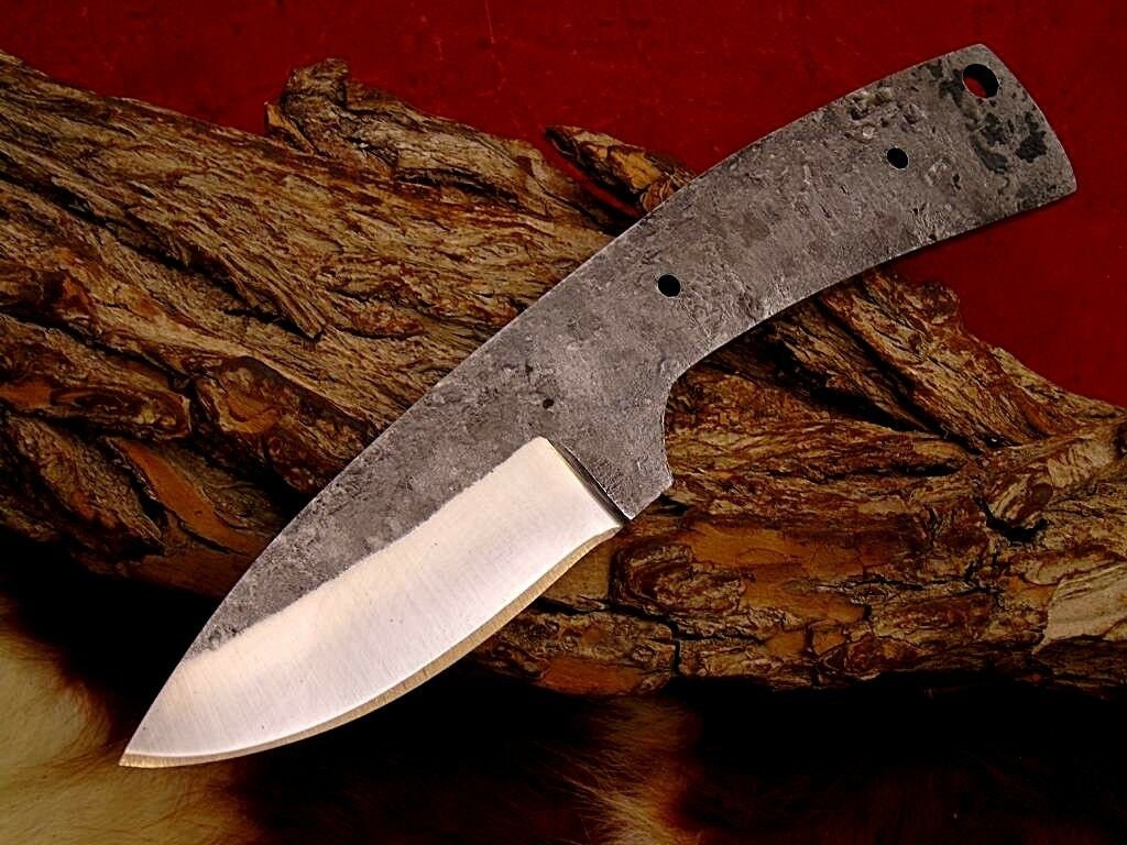 Nicker Da Caccia In Acciaio Al Carbonio 1095 – Lama Grezza 784EA, Coltello Da Bushcraft