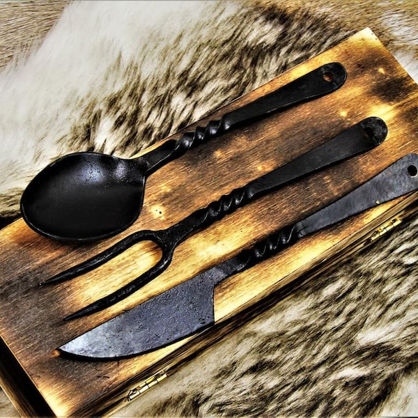 Medieval cutlery set, hand forged 1095.High carbon steel 4261