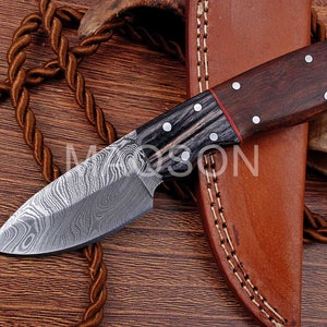Handmade Damascus Knife Damascus hunting knife with hard wood handle and incredibly beautiful blade grain MAQ1962