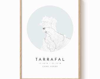 Wydruk mapy Tarrafal: minimalistyczna sztuka miejska w delikatnym błękicie i szarości