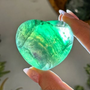 Fluorite Puffy Heart No. 224 image 2