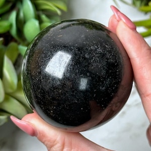 Esfera de turmalina negra - #8