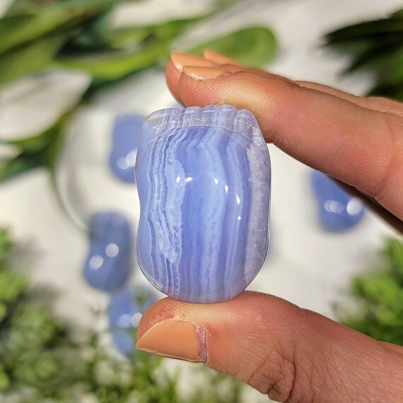 Blue lace 2024 agate throat chakra
