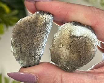 Pearl of Fire Tektite | XS-XXL | - No. 817/818 (Raw Black Space Crystal, Root Chakra, Agni Manitite Meteorite)