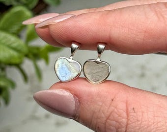 Moonstone Heart Pendant | 0.5g | - No. 286 (Polished White Crystal Necklace, Crown Chakra, Balance, Jewelry)