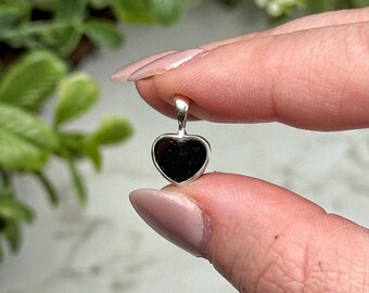 Black Tourmaline Heart Pendant | 0.5g | - No. 286 (Polished Crystal Necklace Jewelry, Root Chakra, Grounding)