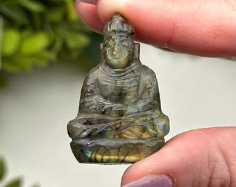 Flashy Labradorite Buddha | S, M, L | - No. 930 (Polished Lab Crystal Carving, Third-Eye Chakra)