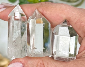 Clear Quartz Point - Self-standing - Crown Chakra