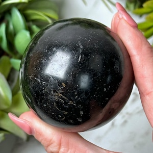 Esfera de turmalina negra - #10