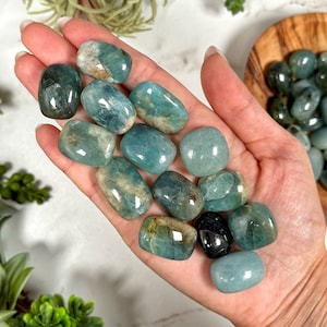 Mini Grandidierite Palmstones - No. 107