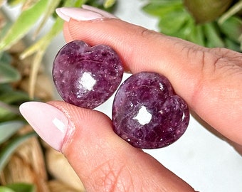 Gem Lepidolite Heart - Heart and Third-Eye Chakra - No. 226