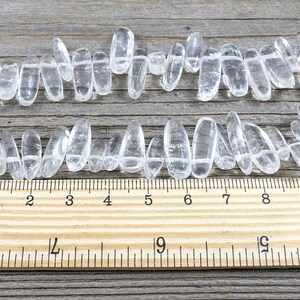cristal de roche, perles pendentifs naturels, 1 FIL, 50 pièces, / 13 à 19mm x 3 à 6mm image 3
