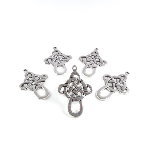 5 Pendentifs Croix Celte en Métal Coloris Argent Vieilli 33 x 22 x 1.5mm