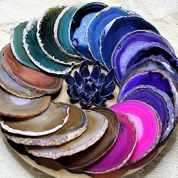 agate naturelle, tranches percées, à l'unité, couleur au choix, +/- 9cm