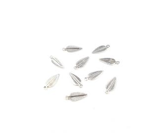 breloques feuille en métal couleur argent vieilli, lot de 10, +/- 11 x 4mm