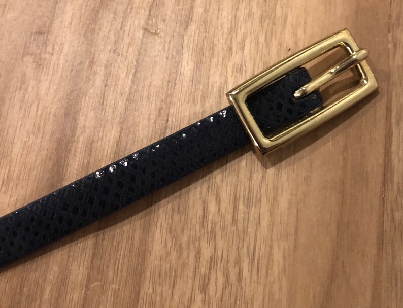 narrow belt Size Small Dark blue belt vegan belt Vintage 5 holes| textured belt