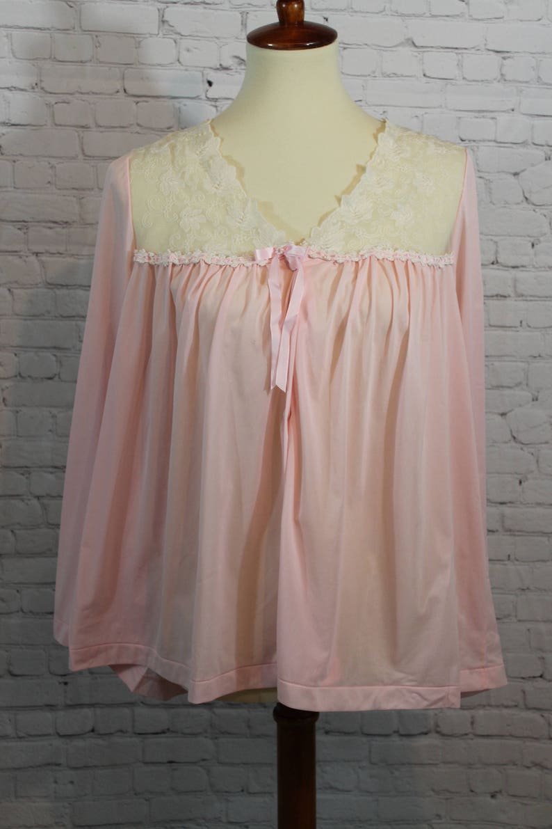vintage Pink polyester jammies vanity fair nightshirt Vintage Pajamas nylon and lace | vintage pajamas 60s pink bed jacket