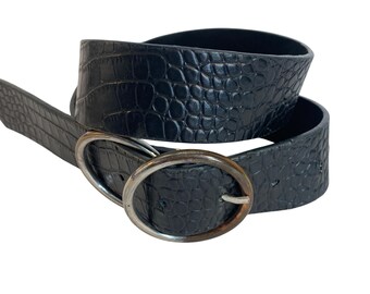 1980s 1990s Black Vegan Leather Belt - Etsy display picture 3