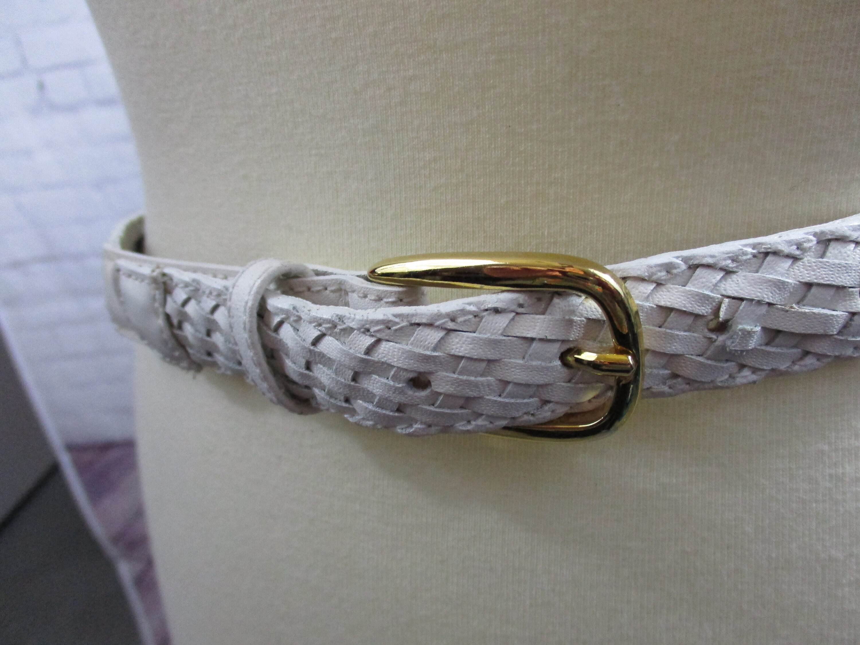 White braided Belt with gold buckle size small vintage Etsy
