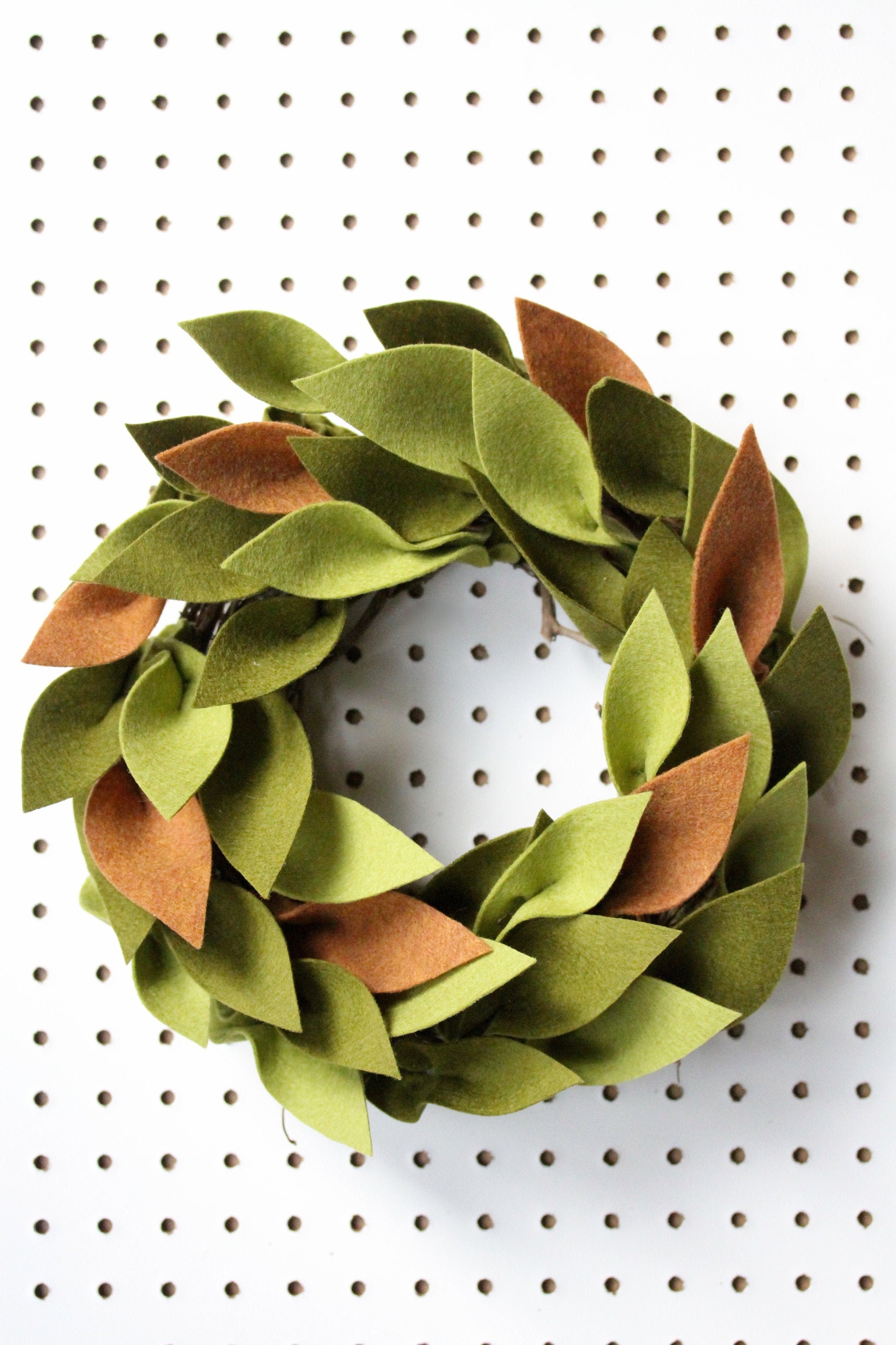 Magnolia Wreath | Felt Leaf Wreath | Green | Modern Wreath | Magnolia Leaf | 10" | Home Decor