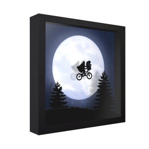 E.T. the Extra-Terrestrial - 3D Shadow Box | Handmade Movie Wall Art | Unique Film Gift | Retro Movie Decor