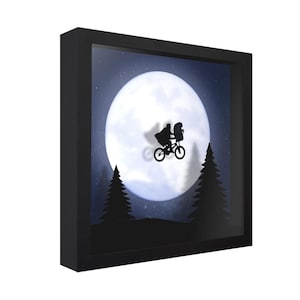 E.T. the Extra-Terrestrial - 3D Shadow Box | Handmade Movie Wall Art | Unique Film Gift | Retro Movie Decor