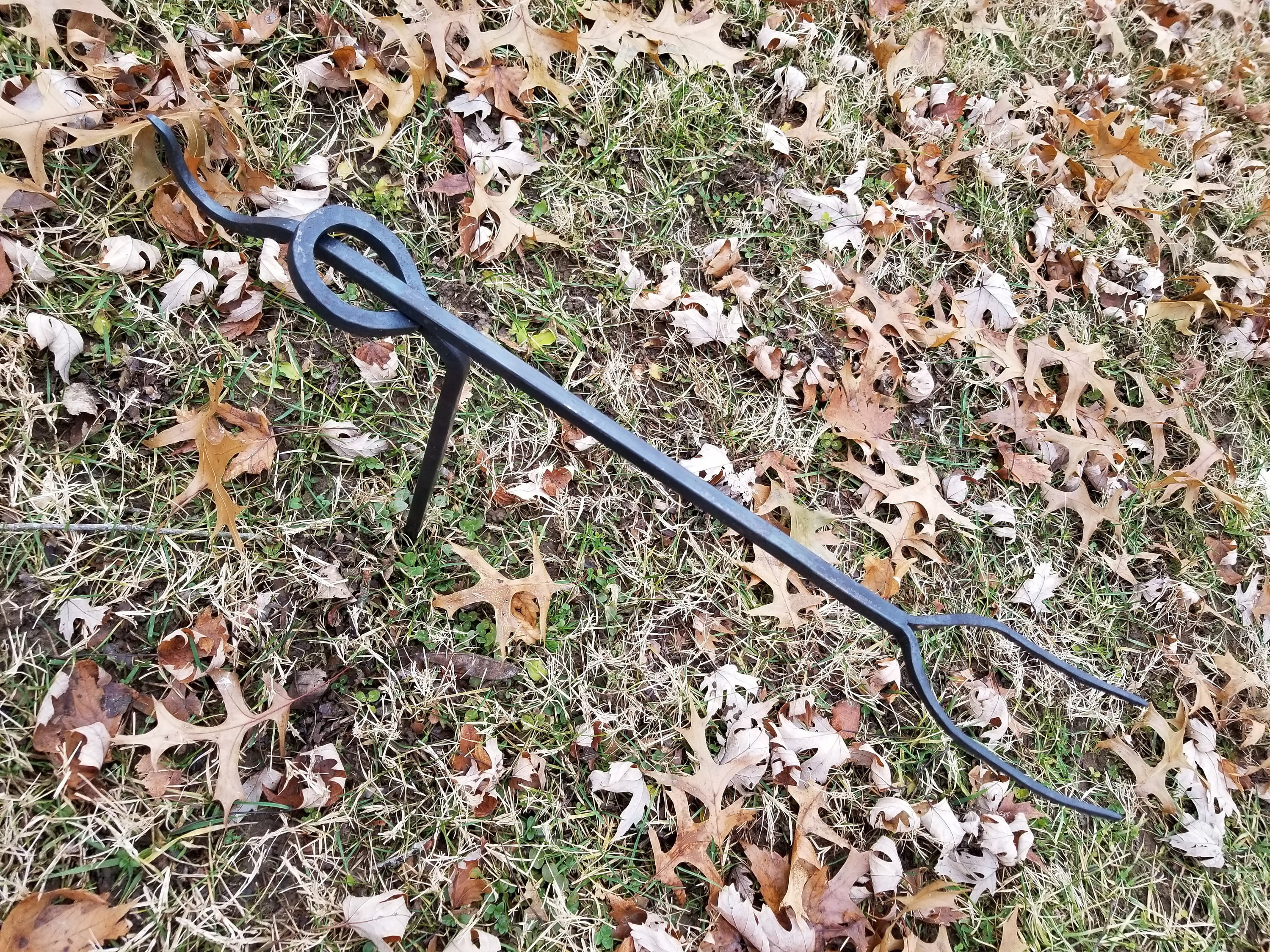 Hand Squirrel Cooker, Campfire Cooking Stand