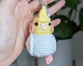 Custom Lutino Cockatiel Crochet Keychain: Personalized Bird Lover Gift