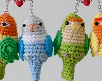 Crochet Lovebirds Keychain: Handmade Amigurumi with Magnetic Heart & Custom Name