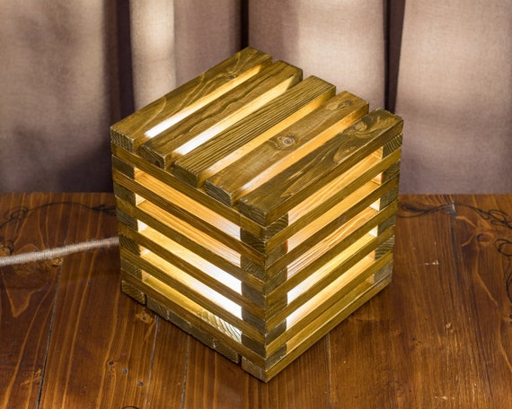 Best Beautiful Shape Circle Wood Base Polished Fittings Round Wooden Lamp  Base
