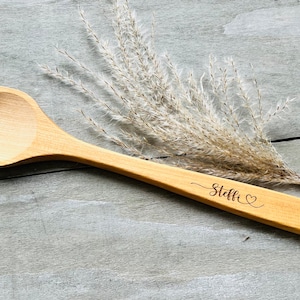 Wooden spoon personalized with name and heart