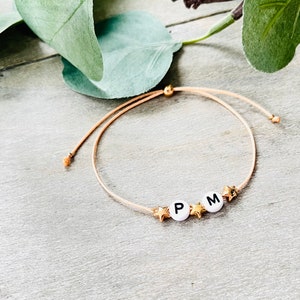 Sternarmband// Armband Initialen und Sterne Makramée // Buchstabenarmband //