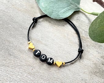 Pulsera personalizada con nombre // dos corazones // pulsera de pareja // pulsera de cuero