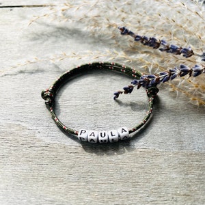 Pulseira Tau Surfer com letras iniciais azuis
