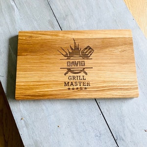 グリルマイスターのパーソナライズされたオーク材のまな板