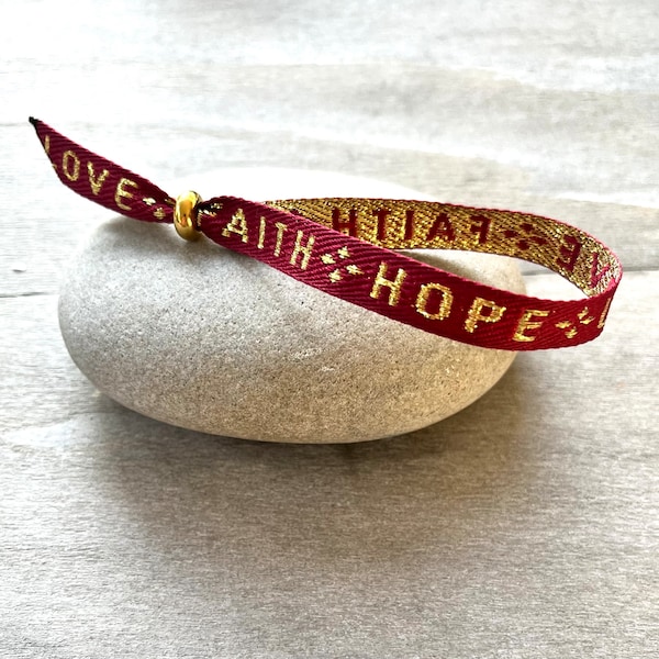 Armband, Hippie, Boho, Ibiza, Stoffarmband, Festival, Freundschaftsarmband mit dem Text "Love Faith Hope"