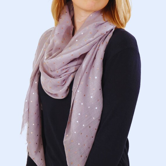 star pattern scarf
